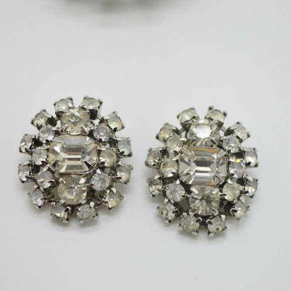 Clear Rhinestone Rhodium Silver Tone Large Flower - Picture 5 of 6